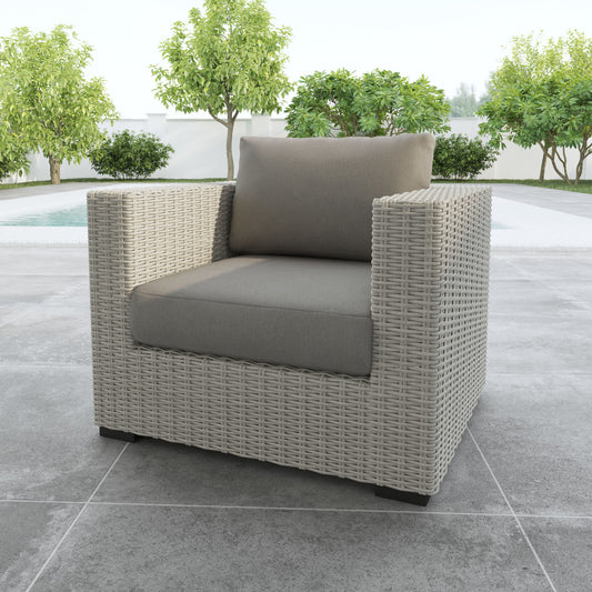 Gray Resin Wicker Outdoor Lounge Chair - Chic Design, High-Quality Materials - Deep Cushions